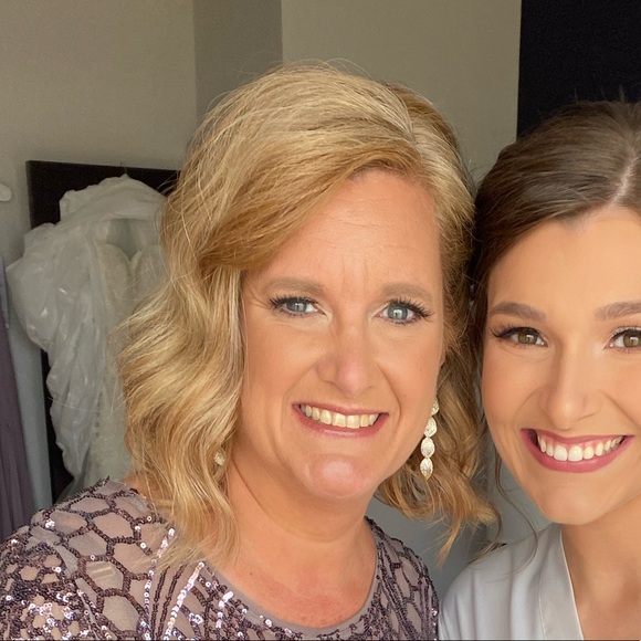 Meet your Posher, Tricia - Picture 1 of 1